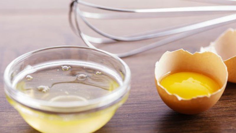 Lòng đỏ trứng có đánh bông được không? Cách đánh bông trứng nhanh