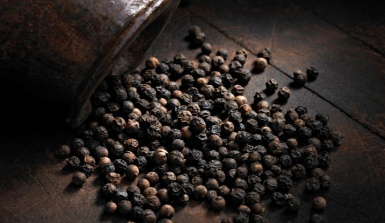 Giá tiêu hôm nay 4/10/2023: Tiêu nội địa ổn định. Tiêu thế giới giảm