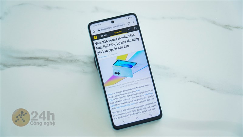 Dễ dàng phân biệt được vivo V25E và vivo Y36 nhờ vào thiết kế dạng camera trước Dễ dàng phân biệt được vivo V25E và vivo Y36 nhờ vào thiết kế dạng camera trước