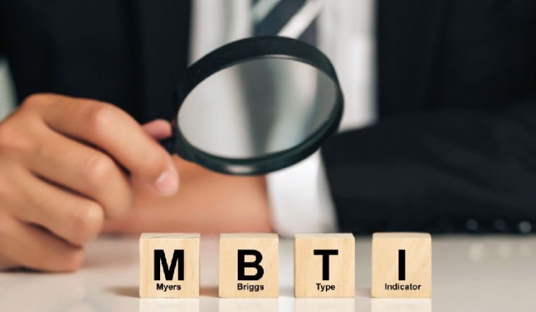 MBTI là gì? Đặc điểm của mỗi nhóm tính cách