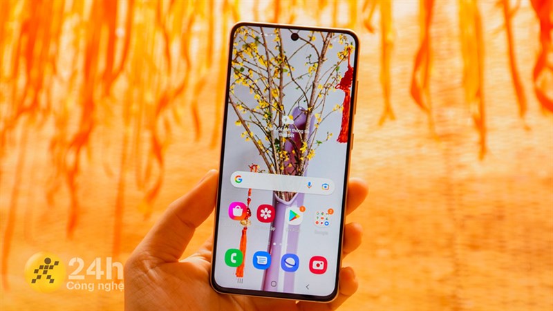 Galaxy 21 FE chỉ còn từ 6.55 triệu, RAM đến 6GB, camera selfie 32MP