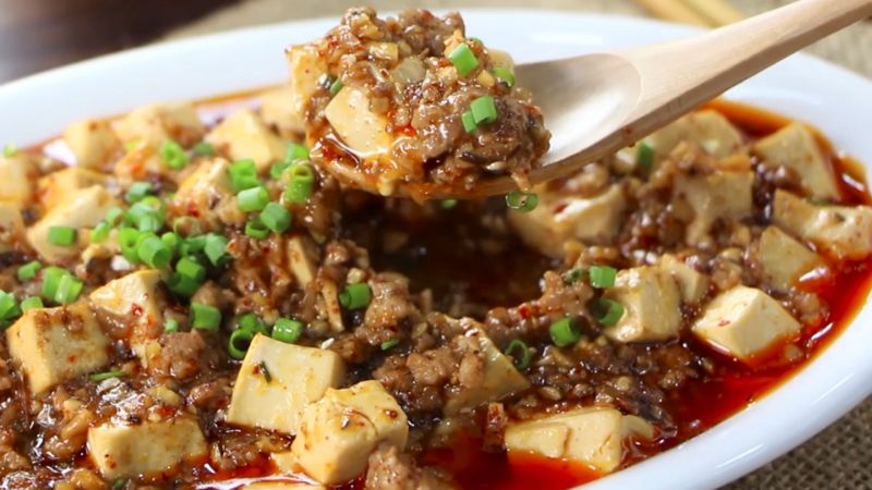 Mashed tofu with minced pork belly