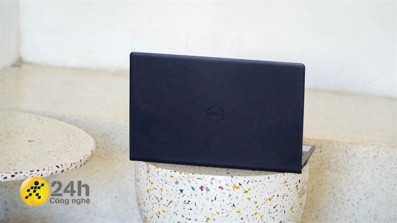 Dell Inspiron 3530 sẽ là một sản phẩm rất đáng cân nhắc trong phân khúc dưới 20 triệu Dell Inspiron 3530 sẽ là một sản phẩm rất đáng cân nhắc trong phân khúc dưới 20 triệu