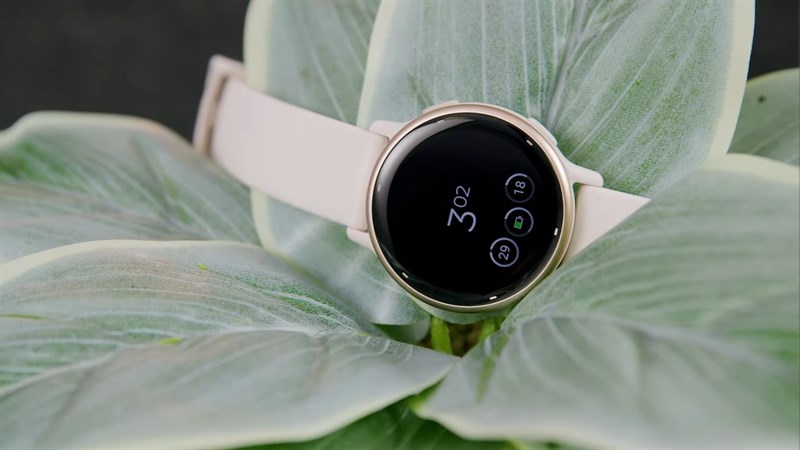 vívoactive 5 có thiết kế đơn giản, nhưng lại phù hợp với đại đa số người dùng