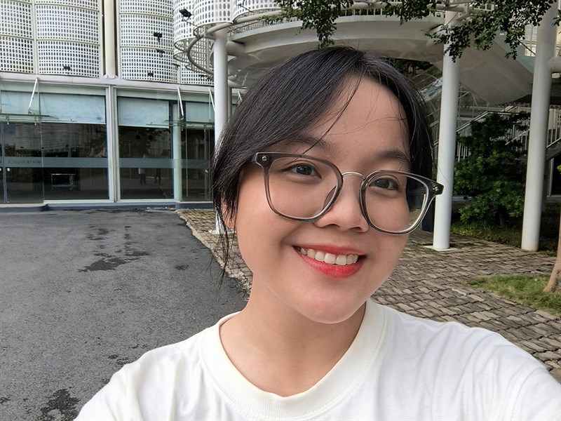 Ảnh selfie mặc định từ Xiaomi 13T