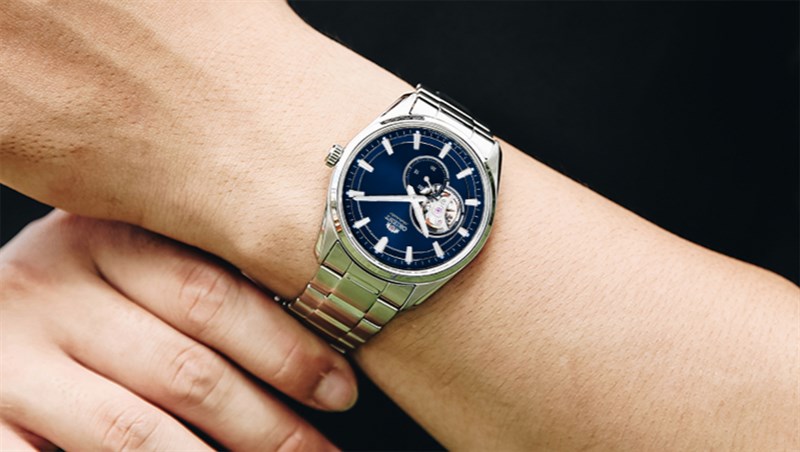 Đồng hồ Orient đang ưu đãi mua 2 tính tiền 1, giảm 40% nếu mua kèm