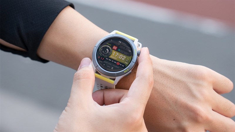 Smartwatch mới ra mắt cực đẹp đã có mặt tại TGDĐ