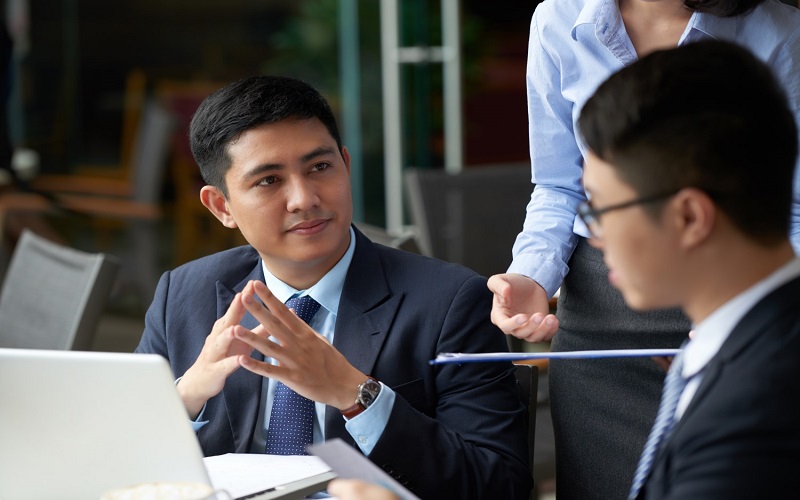 Biết lắng nghe, có thiên hướng làm lãnh đạo
