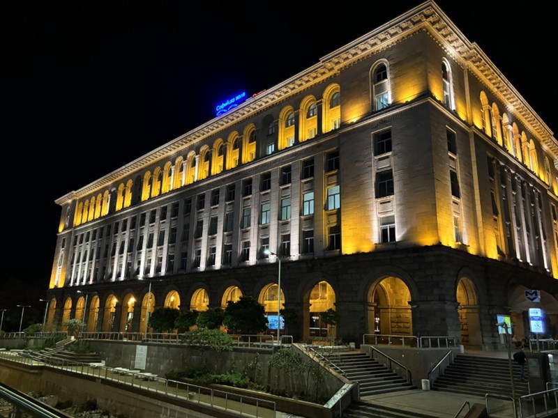 Ảnh chụp đêm từ camera chính.