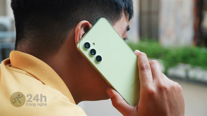 Galaxy A54 5G: Điện thoại Samsung có camera selfie đẹp