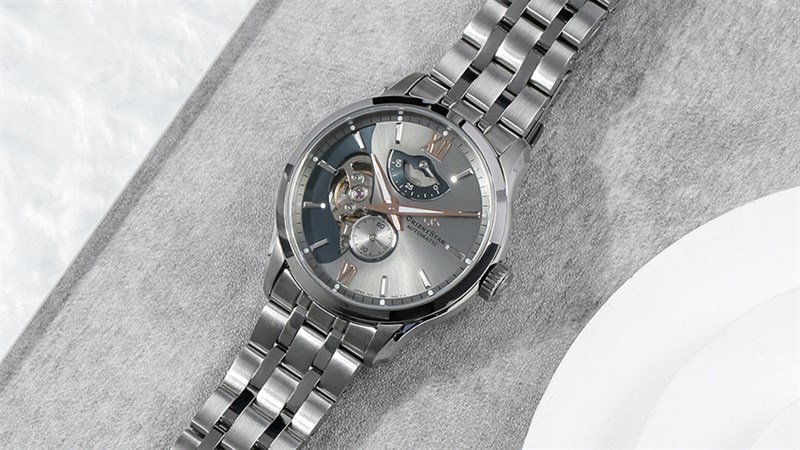 Đồng hồ thời trang giảm giá khi mua online, gọi tên Orient, Citizen