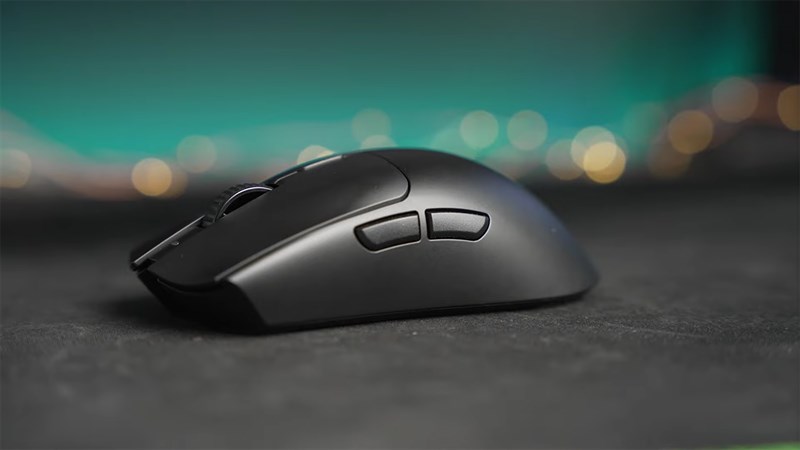 Razer Viper V3 Hyperspeed sở hữu thiết kế ôm tay hơn so với thế hệ trước Razer Viper V3 Hyperspeed sở hữu thiết kế ôm tay hơn so với thế hệ trước