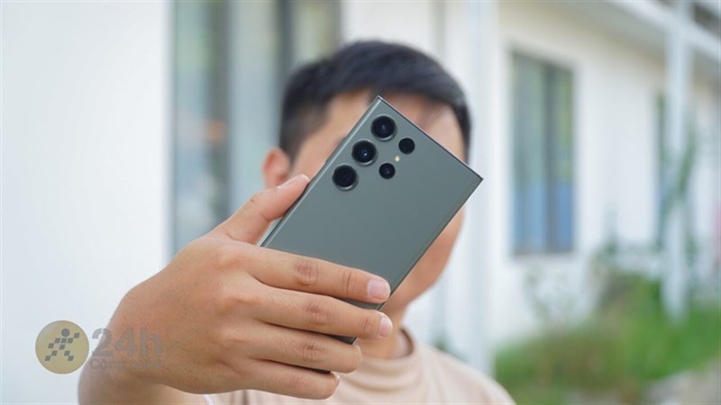 Galaxy S series giảm giá cuối tuần đến 13.5 triệu, có nhiều mẫu chỉ có tại TGDĐ Galaxy S series giảm giá cuối tuần đến 13.5 triệu, có nhiều mẫu chỉ có tại TGDĐ