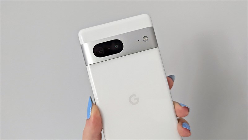 Mình mong cụm camera trên Pixel 9 Pro được phủ lớp sơn trùng màu với mặt lưng Mình mong cụm camera trên Pixel 9 Pro được phủ lớp sơn trùng màu với mặt lưng