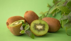 Có bao nhiêu loại kiwi nhập khẩu tại Bách hóa XANH? Giá bán?