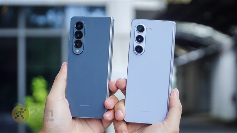 Điện thoại Samsung màn hình gập giảm mạnh