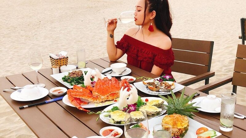 Ăn gì ở bãi biển Xuân Thiều, Đà Nẵng?