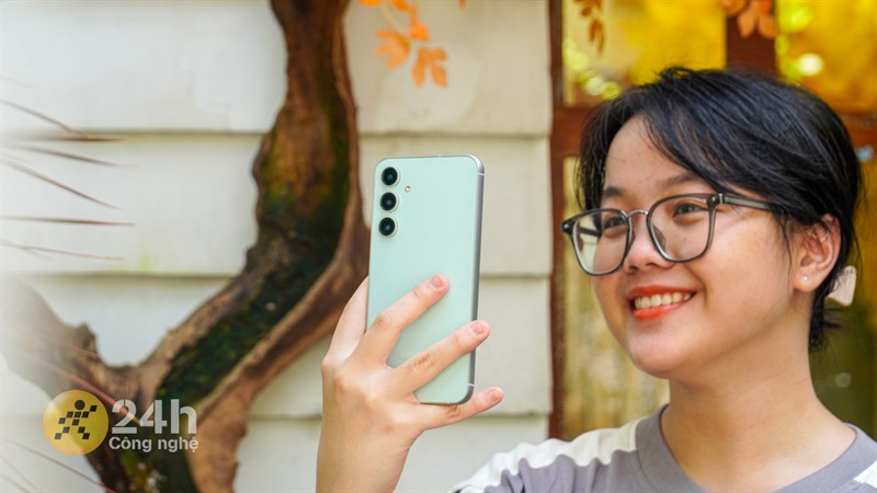 Samsung Galaxy S23 FE Samsung Galaxy S23 FE