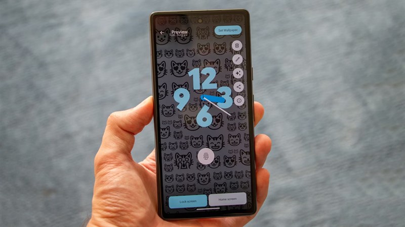 Android 14 cho phép sử dụng các emoji hoặc AI để tạo hình nền theo cá tính riêng