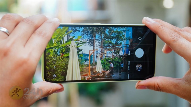 Điện thoại camera tốt đáng mua - Samsung Galaxy A54