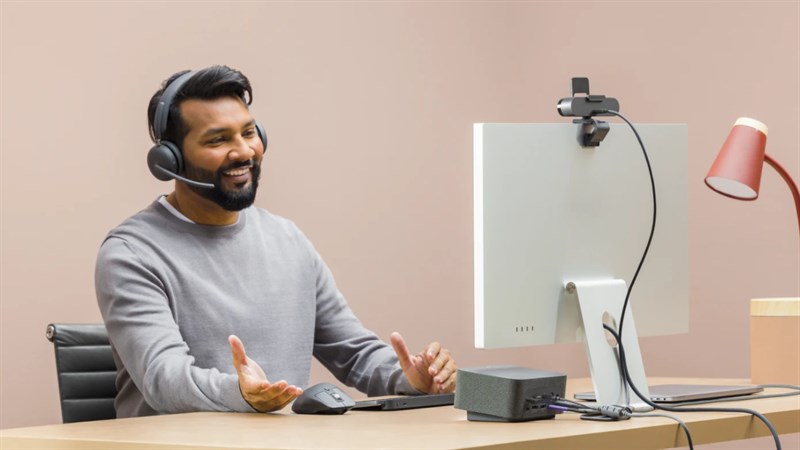 Logitech Zone Wireless 2 có thời lượng pin lâu dài giúp bạn thoải mái làm việc mà không lo hết pin Logitech Zone Wireless 2 có thời lượng pin lâu dài giúp bạn thoải mái làm việc mà không lo hết pin