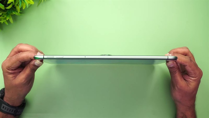 Trên tay OnePlus Pad Go