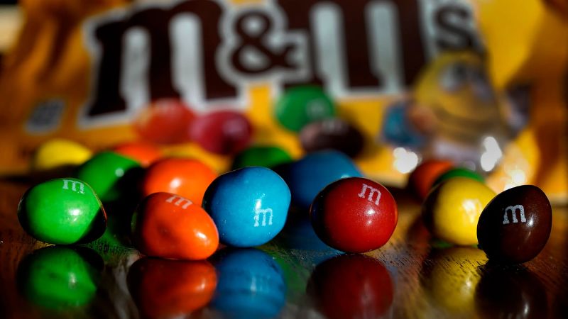 M&M