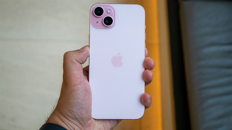 Điện thoại khung Titan bền chắc, nhẹ tay đang giảm giá ngon, mua ngay