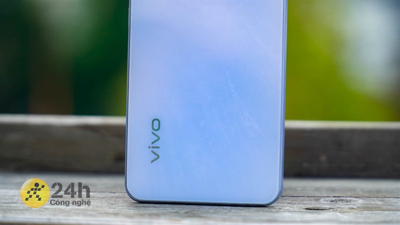 Phiên bản Vivo V29ePhiên bản Vivo V29e mà mình được trải nghiệm có màu Xanh Sông Băng rất đẹp mắt. mà mình được trải nghiệm có màu Xanh Sông Băng rất đẹp mắt. Phiên bản Vivo V29e mà mình được trải nghiệm có màu Xanh Sông Băng rất đẹp mắt.