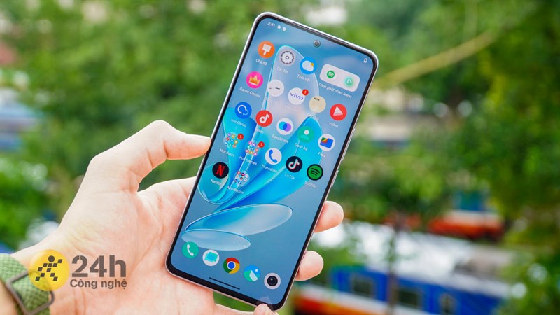 Vivo V29e đi kèm với dung lượng RAM 8 GB hoặc 12 GB Vivo V29e đi kèm với dung lượng RAM 8 GB hoặc 12 GB