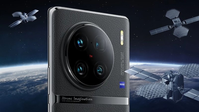 Liệu Vivo X100 Pro sẽ sở hữu công nghệ giao tiếp qua vệ tinh tiên tiến? (Ảnh: Flashfly)
