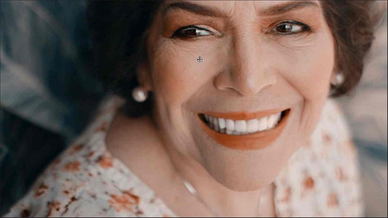 Cách xoá nếp nhăn trong Photoshop