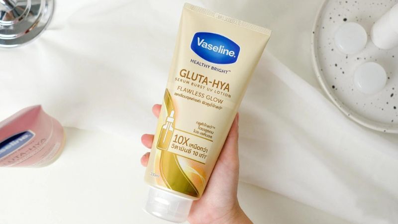 Serum chống nắng Vaseline Gluta-Hya Serum Burst UV Lotion Flawless Glow