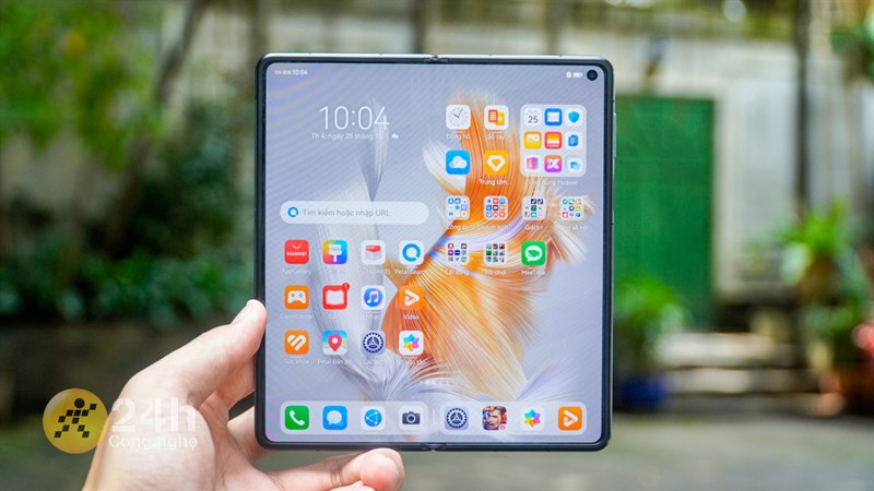 Màn hình trong còn chất lượng hơn Màn hình trong còn chất lượng hơn