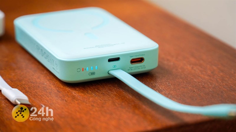 Trên tay sạc dự phòng Baseus 30 W