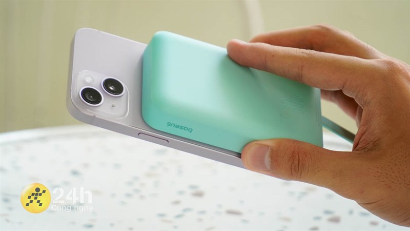 Trên tay sạc dự phòng Baseus 30 W