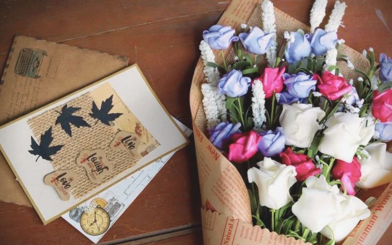 Flowers and cards for Taurus