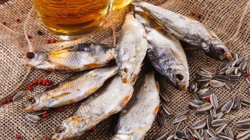 Cách thưởng thức cá muối Astrakhan đúng chuẩn
