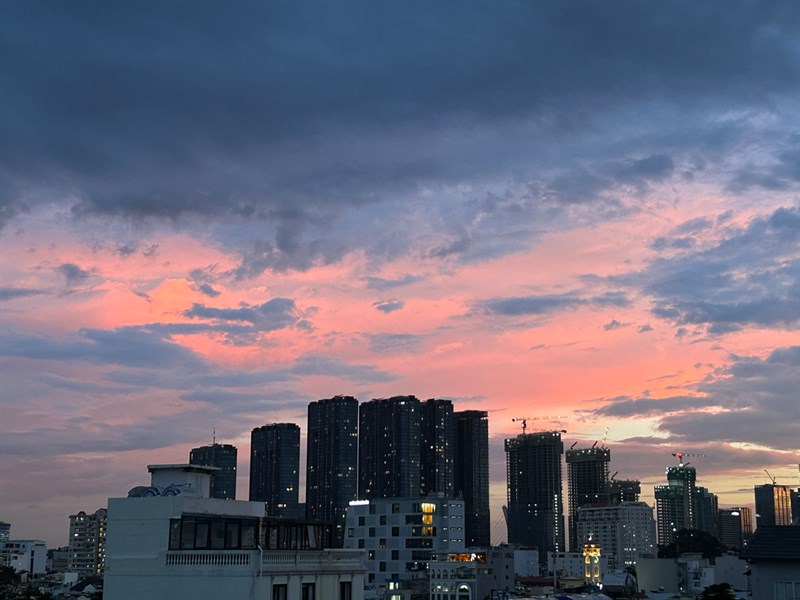 Ảnh chụp trong điều kiện thiếu sáng từ camera iPhone 14.