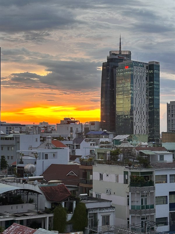 Ảnh chụp trong điều kiện thiếu sáng từ camera iPhone 14.