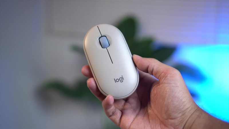 Trên tay Logitech Pebble 2