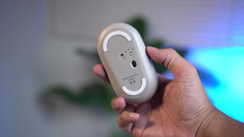 Trên tay Logitech Pebble 2