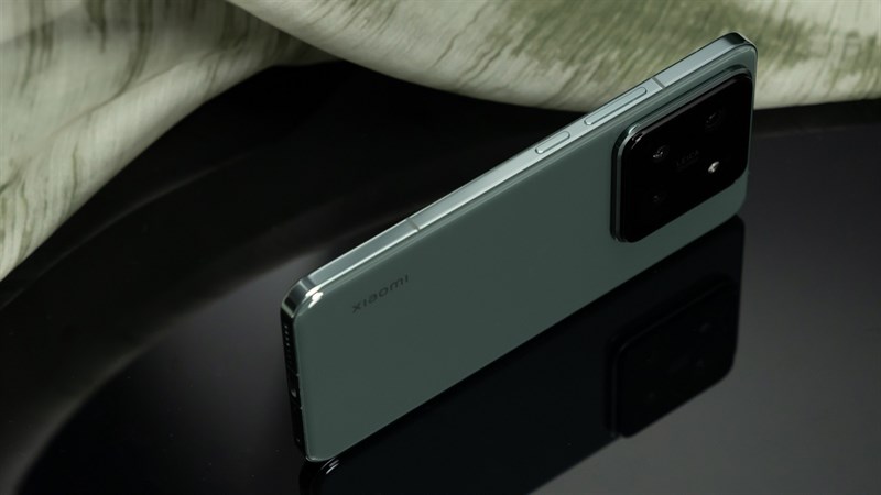 Xiaomi 14 Pro có cách bài trí cụm phím bấm, cổng kết nối giống với các thế hệ trước Xiaomi 14 Pro có cách bài trí cụm phím bấm, cổng kết nối giống với các thế hệ trước