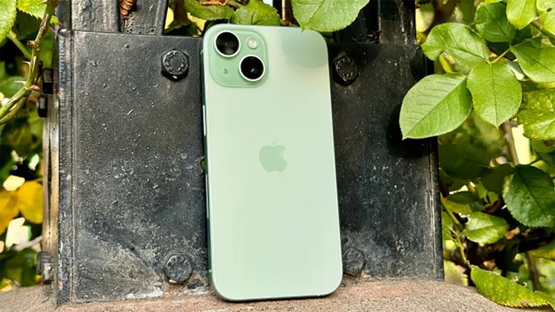 iPhone 15 128GB