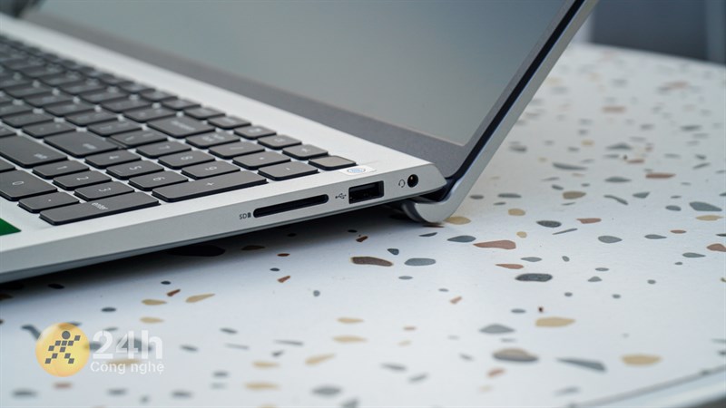 Đánh giá Dell Inspiron 15 3530 Đánh giá Dell Inspiron 15 3530