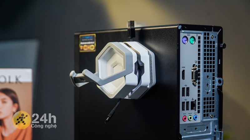 Cooler Master MasterAccessory GEM cho phép người dùng sắp xếp các dây cáp gọn gàng