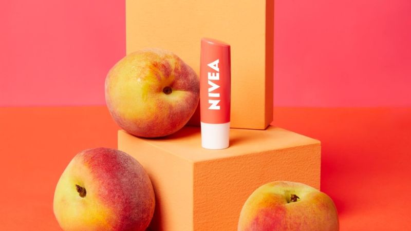 Son dưỡng ẩm Nivea Peach Shine