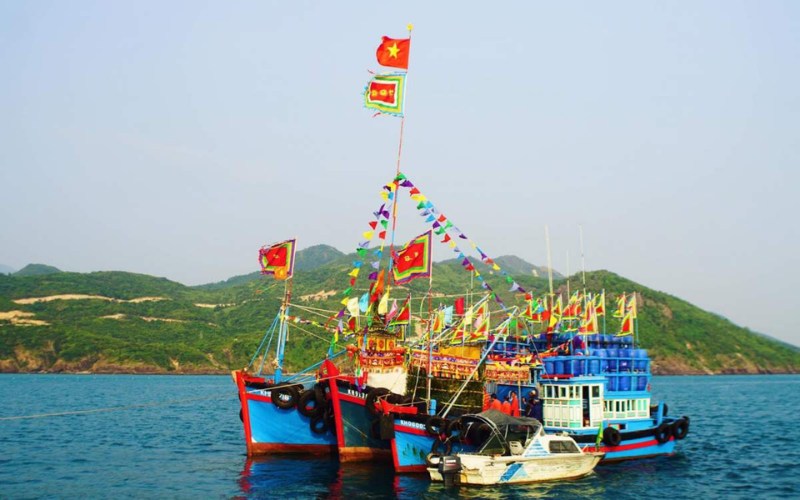 Nghi thức lễ hội Cá Voi Nha Trang