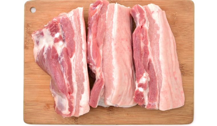 Giá thịt heo hôm nay 09/11/2023: Ba rọi, nạc dăm C.P giảm