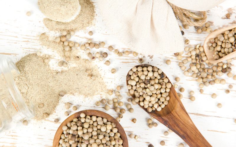 Giá tiêu thế giới